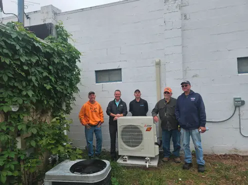 hvac-technicians-mitsubishi-heat-pump-installation hvac-technicians-mitsubishi-heat-pump-installation